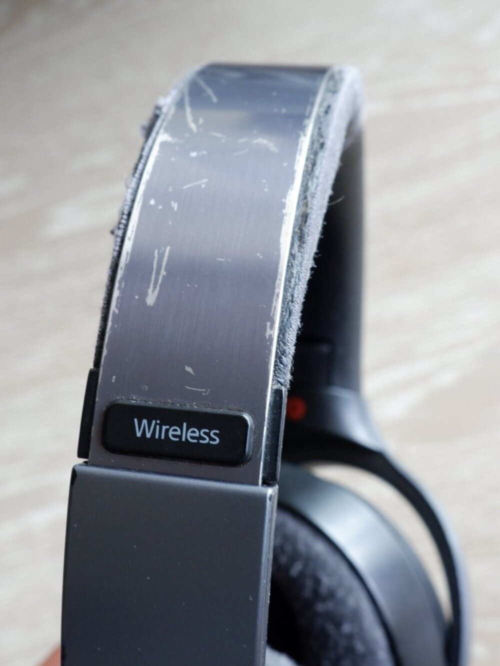 Sony WH-1000XM2 Headphones Noise-Cancelling Working Order - Picture 8 of 9